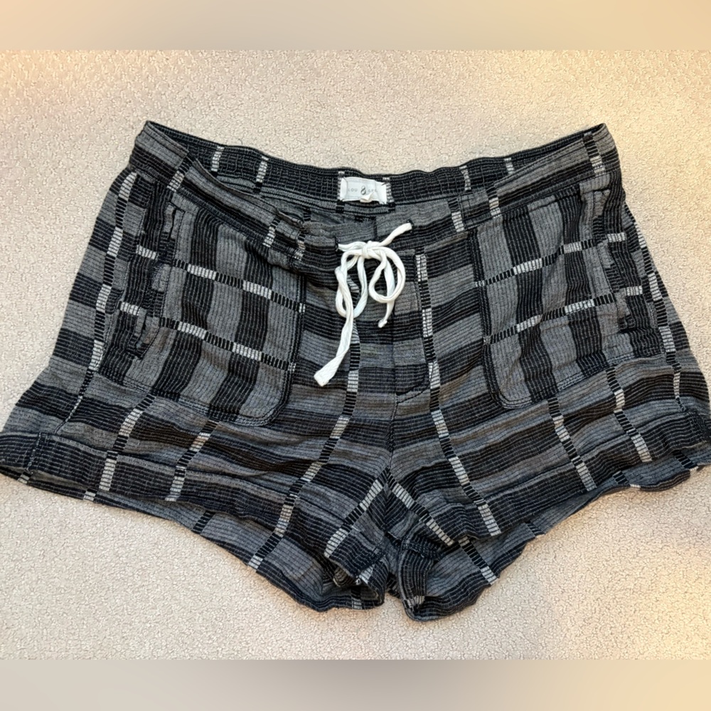 Lou & Grey Plaid Women's Shorts
